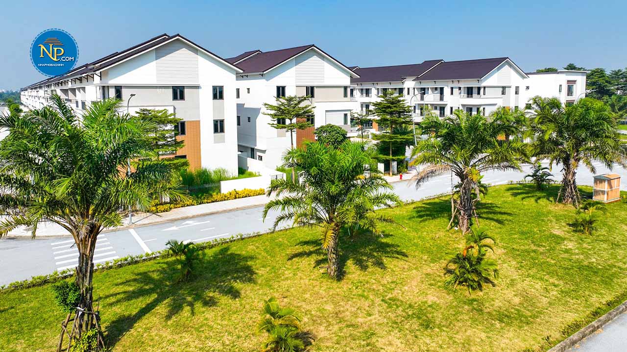 Centa-riverside-shophouse-2